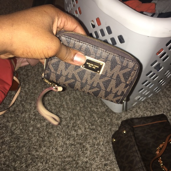 Purse - Picture 4 of 5